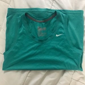 Nike top